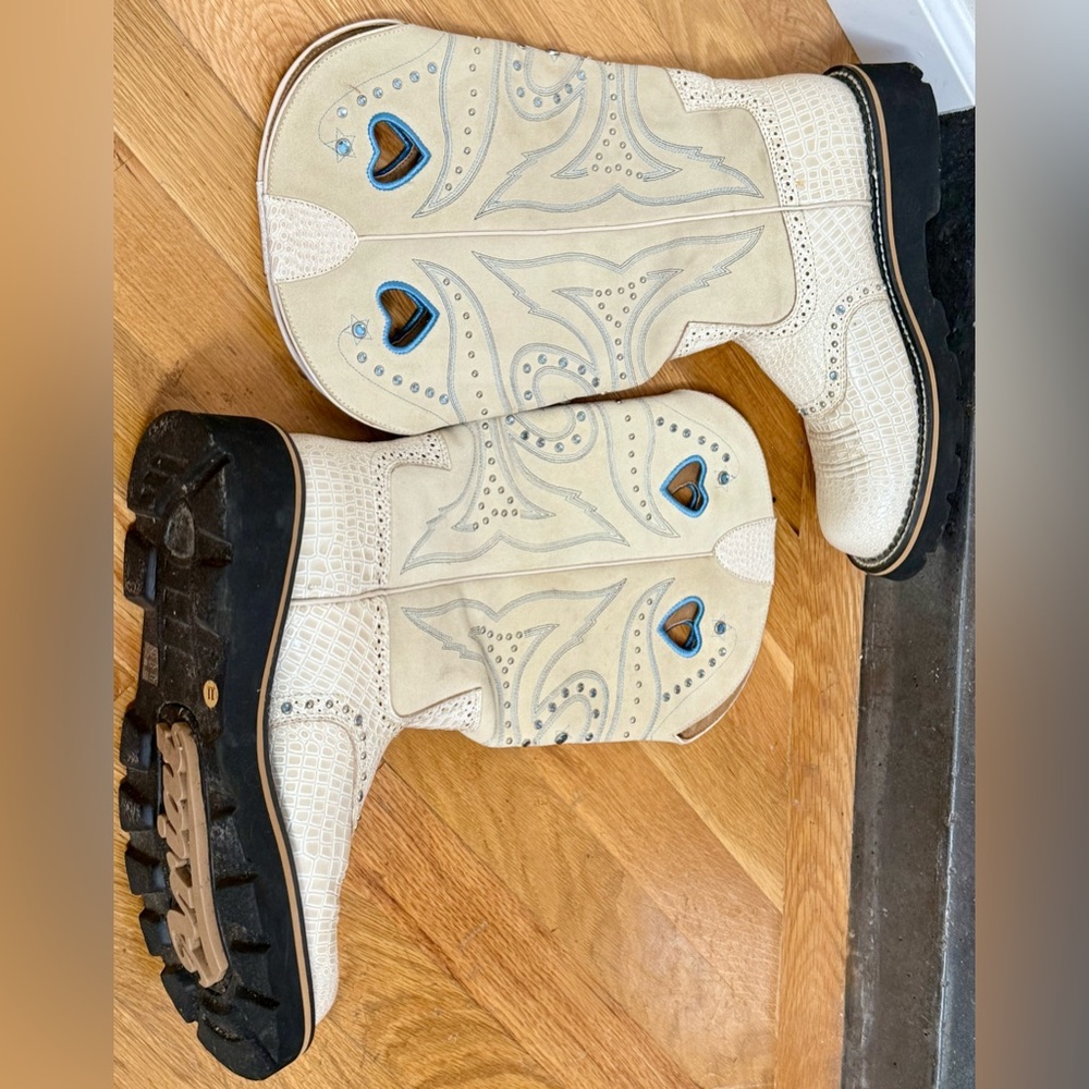 ARIAT Hearts Cowboy Cowgirl Boots FATBOY BABY BUCK Cream Bone Gator Leather - Picture 8 of 17